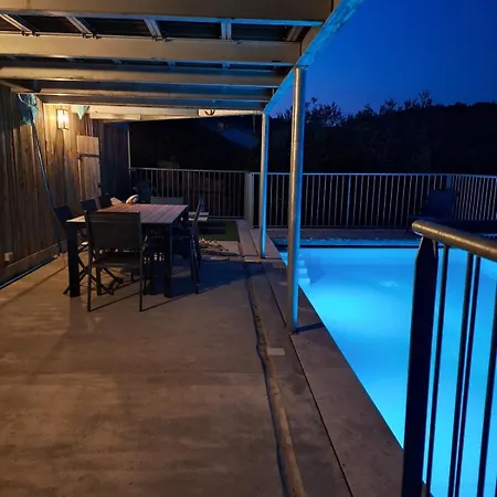 펜션 L'espinouse Piscine Vue Climatisation 9 Personnes